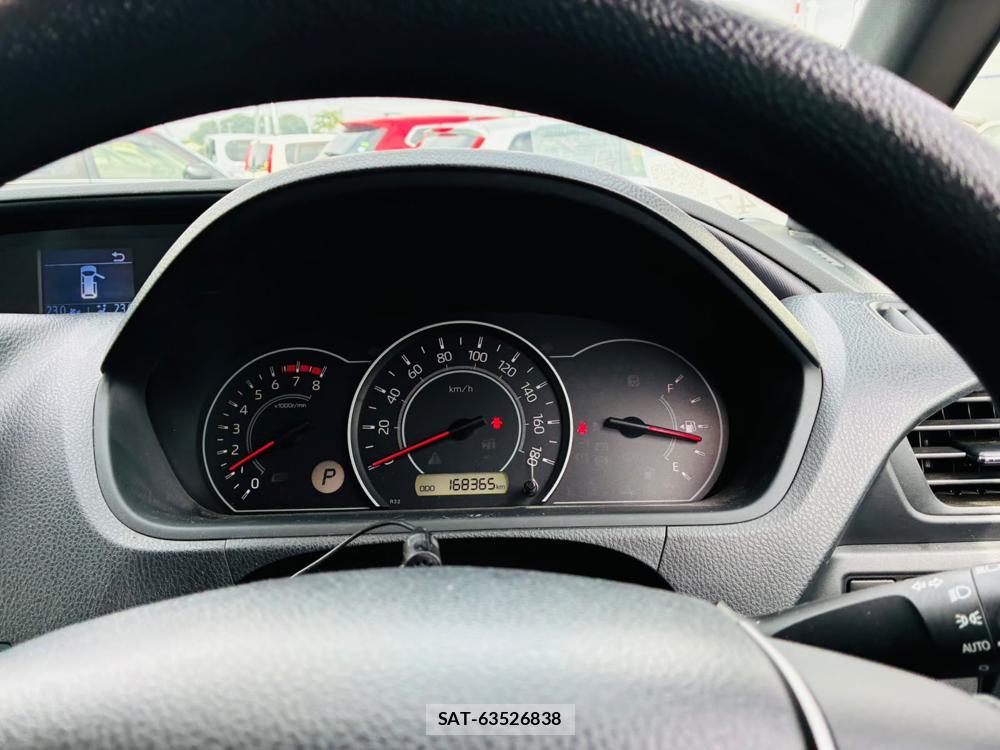 Toyota VOXY 2019-08 8711593-15