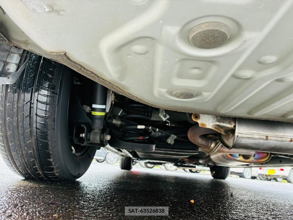 Toyota VOXY 2019-08 8711593-36
