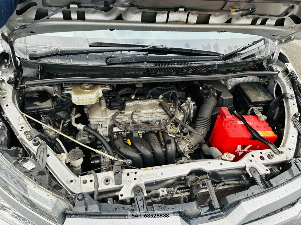 Toyota VOXY 2019-08 8711593-39