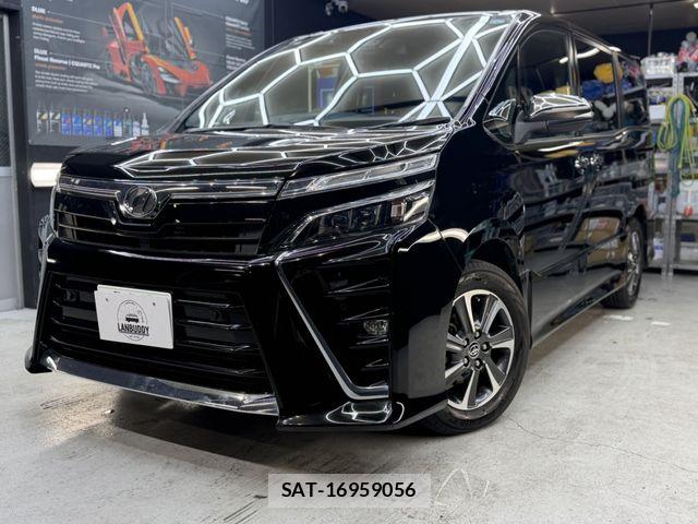 Toyota VOXY 2020-04 8782557-0