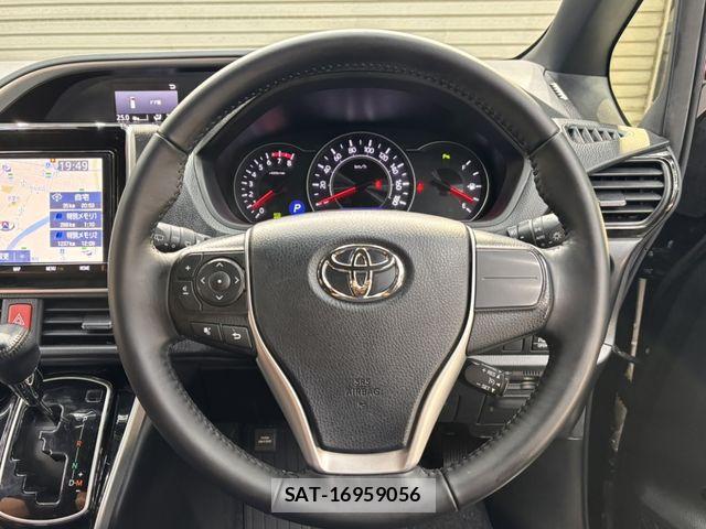 Toyota VOXY 2020-04 8782557-17