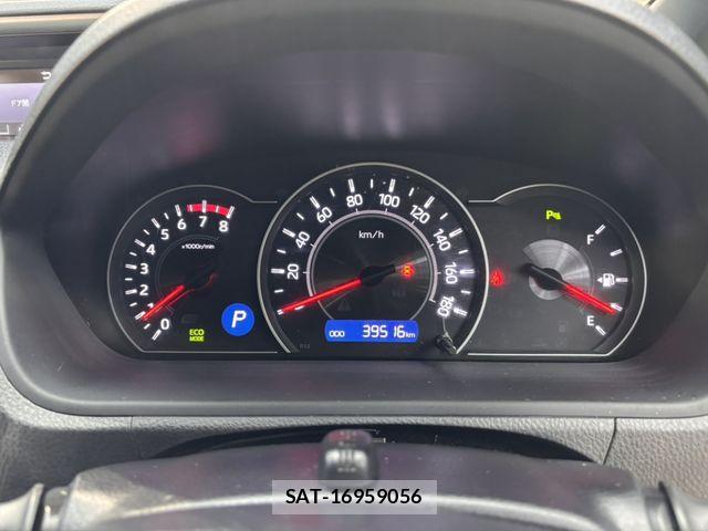 Toyota VOXY 2020-04 8782557-6
