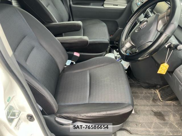 Toyota VOXY 2009-09 8782581-13