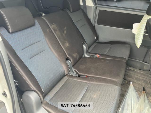 Toyota VOXY 2009-09 8782581-16