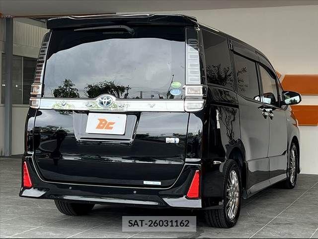 Toyota VOXY 2019-11 8782566-14