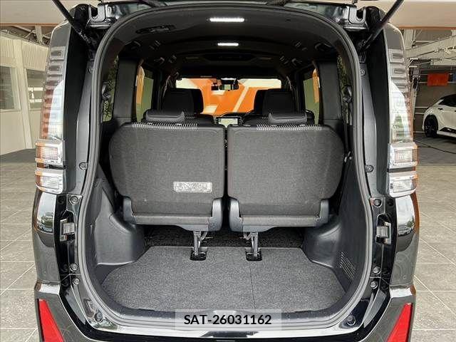 Toyota VOXY 2019-11 8782566-20