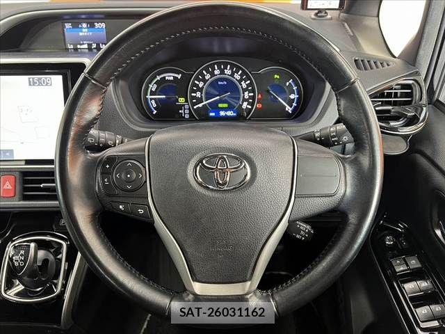 Toyota VOXY 2019-11 8782566-25