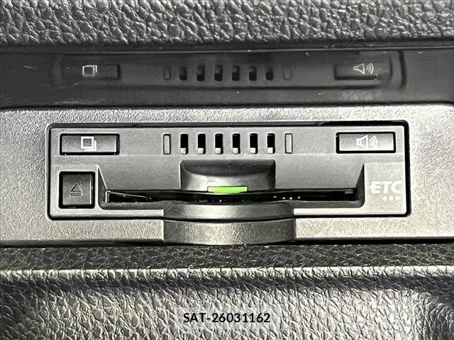 Toyota VOXY 2019-11 8782566-28