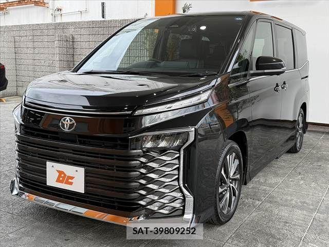 Toyota VOXY 2024-04 8782546-9