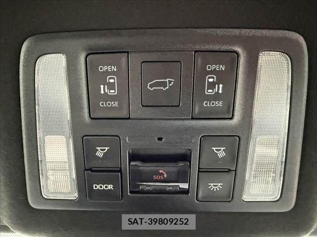 Toyota VOXY 2024-04 8782546-20