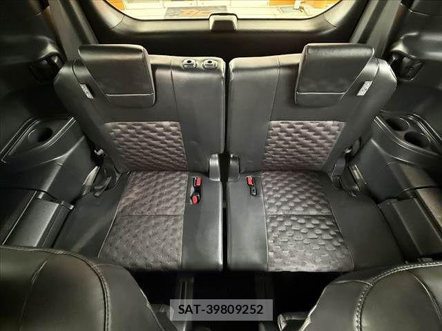 Toyota VOXY 2024-04 8782546-24