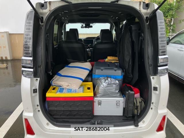Toyota VOXY 2020-12 8782553-9