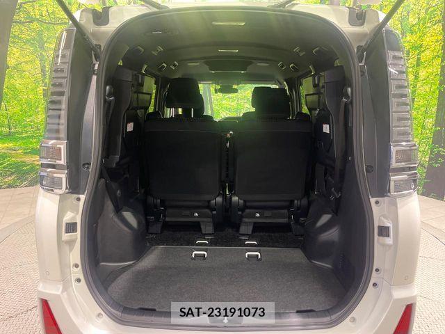 Toyota VOXY 2020-02 8782555-11