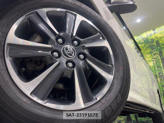 Toyota VOXY 2020-02 8782555-14