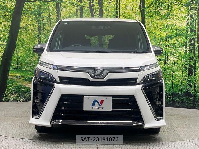 Toyota VOXY 2020-02 8782555-15