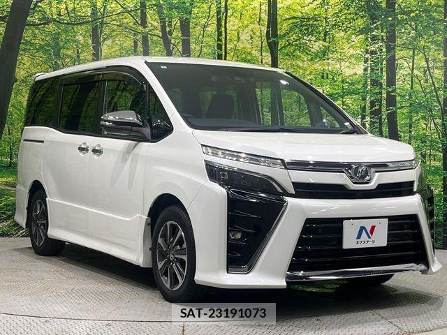 Toyota VOXY 2020-02 8782555-17