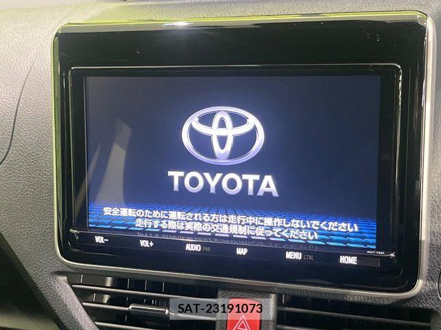 Toyota VOXY 2020-02 8782555-4