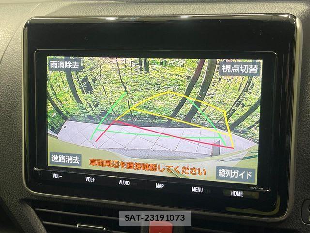Toyota VOXY 2020-02 8782555-5