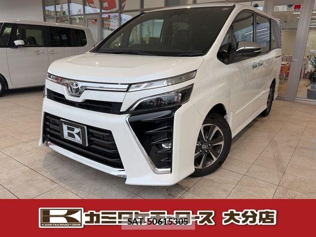 Toyota VOXY 2022-01 8782560-0