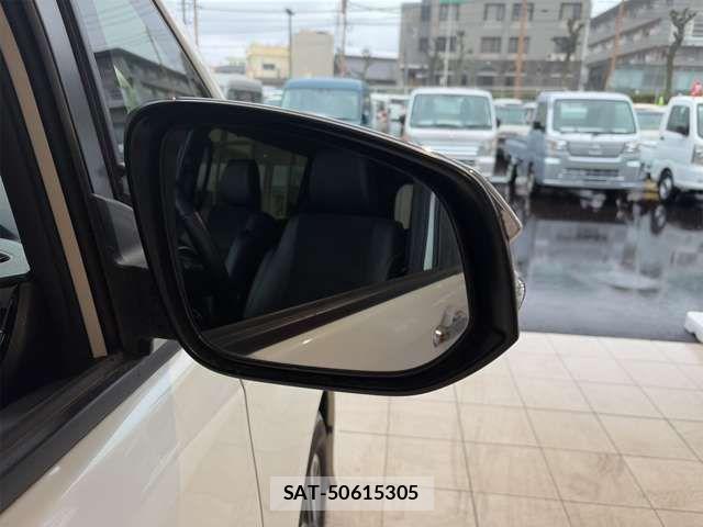 Toyota VOXY 2022-01 8782560-12