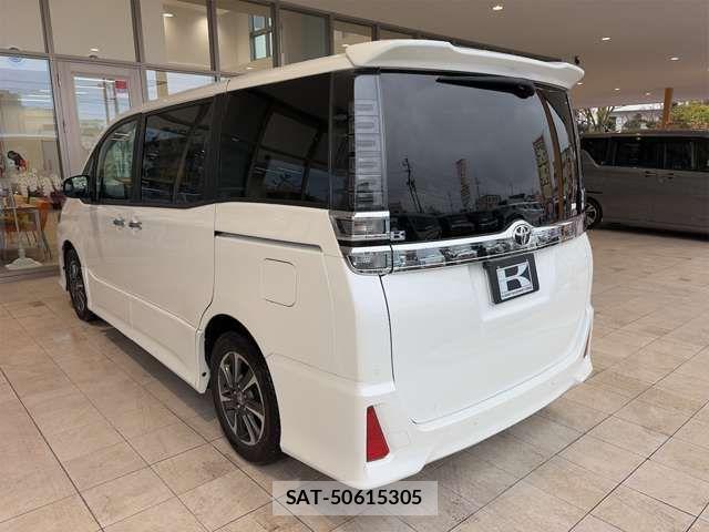 Toyota VOXY 2022-01 8782560-15