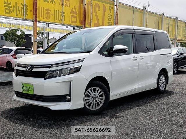 Toyota VOXY 2017-05 8782570-0