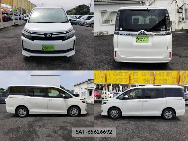 Toyota VOXY 2017-05 8782570-3