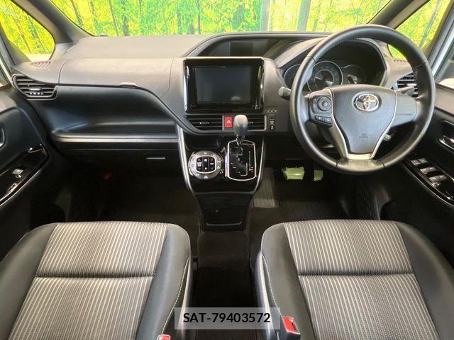 Toyota VOXY 2019-07 8782556-1