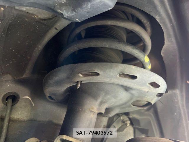 Toyota VOXY 2019-07 8782556-19