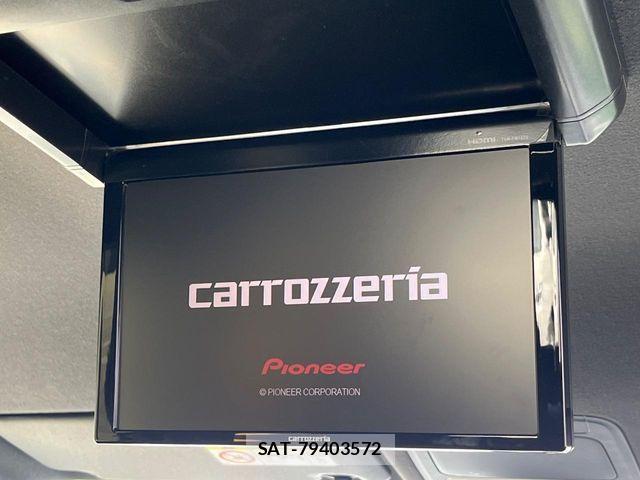 Toyota VOXY 2019-07 8782556-3