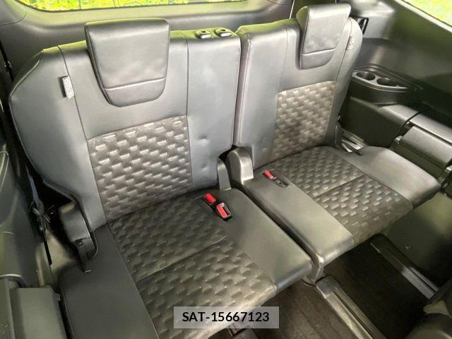 Toyota VOXY 2023-01 8782551-9
