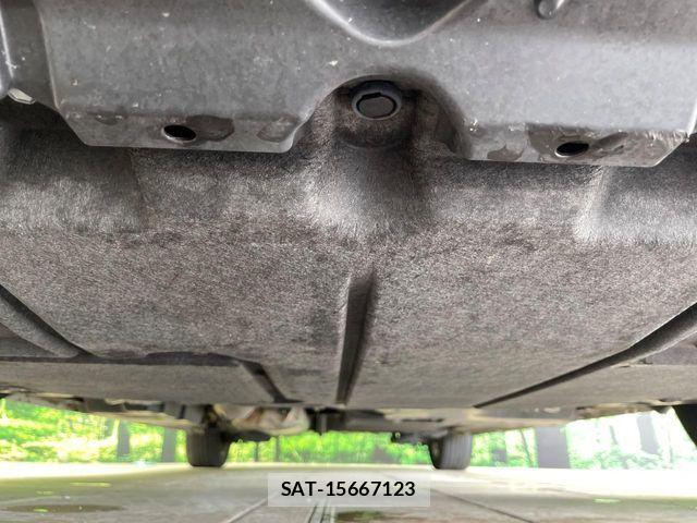 Toyota VOXY 2023-01 8782551-18