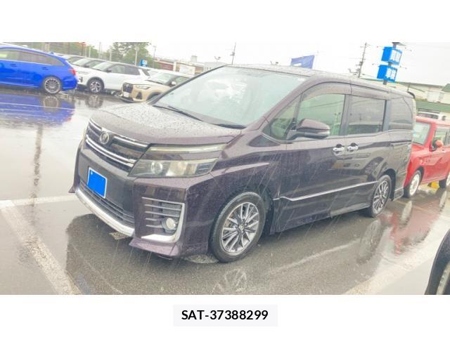 Toyota VOXY 2014-02 8782577-10