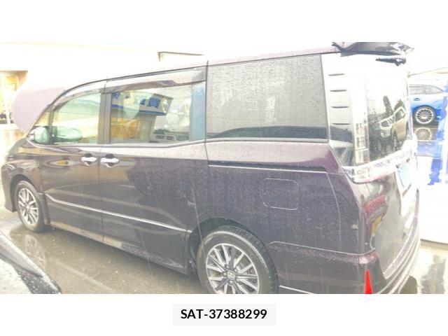 Toyota VOXY 2014-02 8782577-19