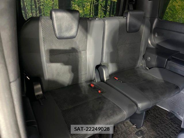 Toyota VOXY 2021-01 8782552-9