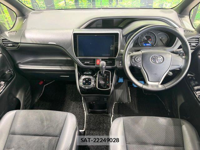 Toyota VOXY 2021-01 8782552-1