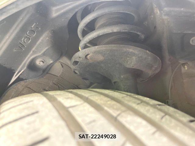 Toyota VOXY 2021-01 8782552-19