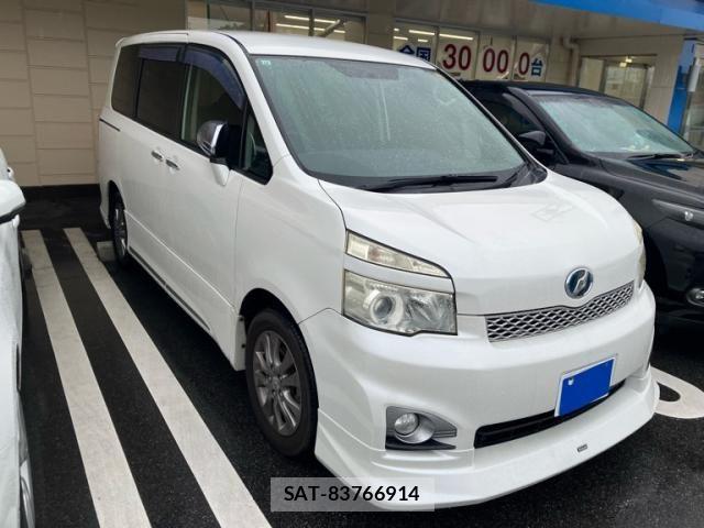 Toyota VOXY 2011-12 8782578-0