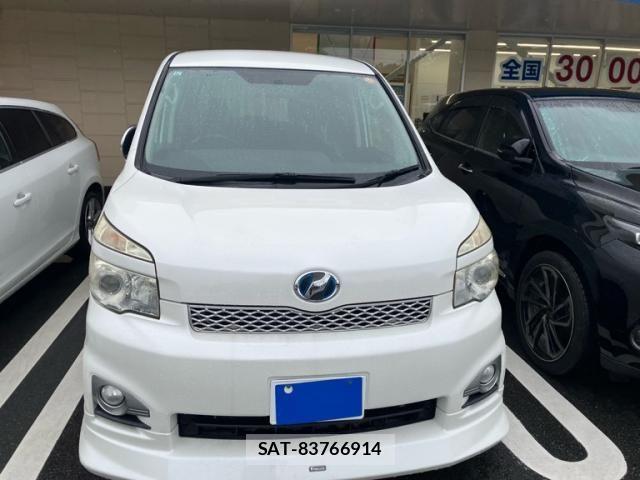 Toyota VOXY 2011-12 8782578-1