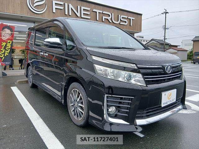 Toyota VOXY 2015-11 8782571-18