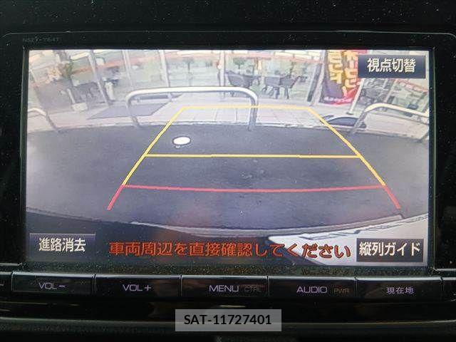 Toyota VOXY 2015-11 8782571-6