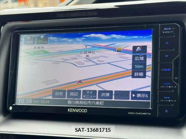 Toyota VOXY 2018-03 8782568-2