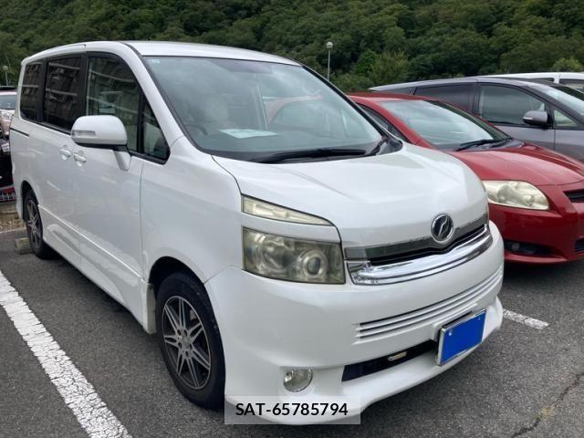 Toyota VOXY 2007-11 8782580-1