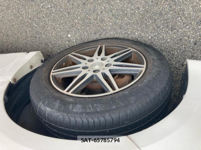 Toyota VOXY 2007-11 8782580-6
