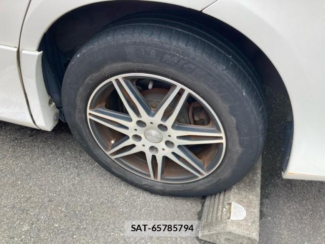 Toyota VOXY 2007-11 8782580-7