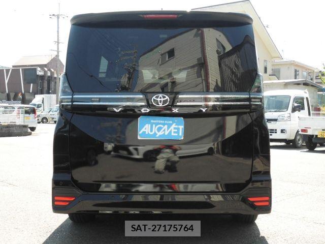 Toyota VOXY 2024-07 8782550-8