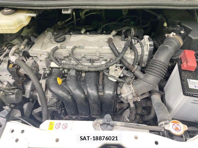 Toyota VOXY 2019-01 8782573-17