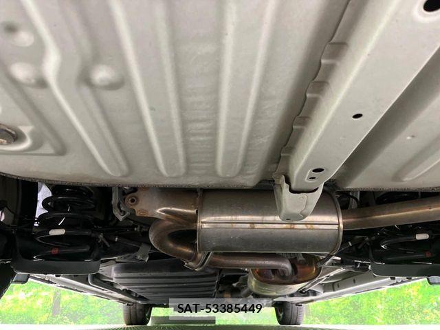Toyota VOXY 2017-08 8782569-19