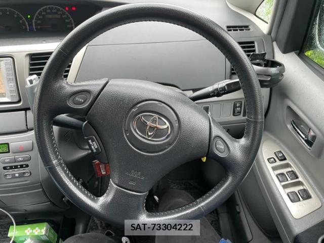 Toyota VOXY 2004-12 8782582-17
