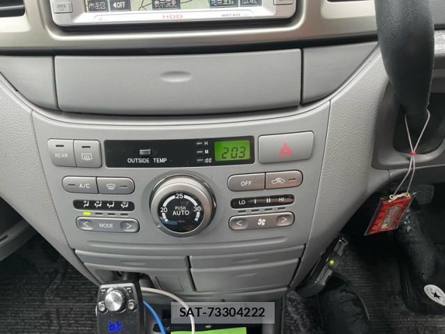 Toyota VOXY 2004-12 8782582-21